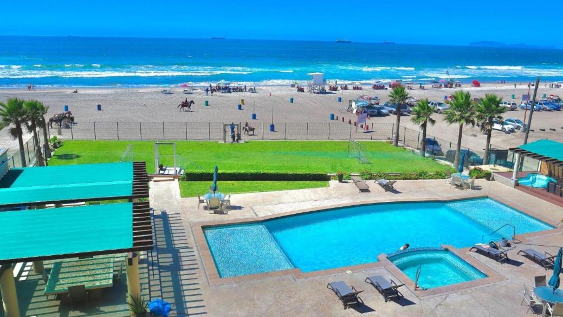 Rosarito Beach Luxury Beachfront Walk 2 Papas & Beer Apartment Exterior photo