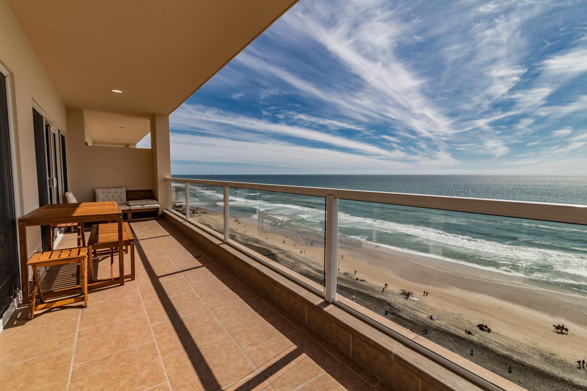 Rosarito Beach Luxury Beachfront Walk 2 Papas & Beer Apartment Exterior photo
